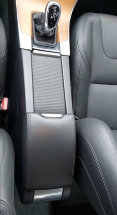 Volvo S60 cena 92000 przebieg: 34000, rok produkcji 2017 z Kraków małe 596